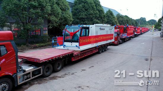 中聯重科出口我國最大噸位履帶式起重機 打破海外高端市場歐美壟斷