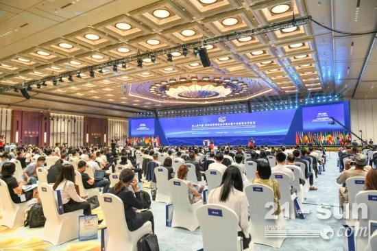 非洲朋友来“湘”会，铁建重工亮相第二届中非经贸博览会