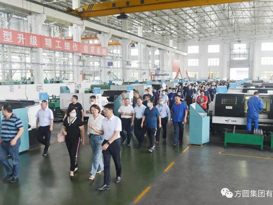 参加“方圆杯”2021年山东省工程建设行业吊装职业技能竞赛全体人员参观方圆集团