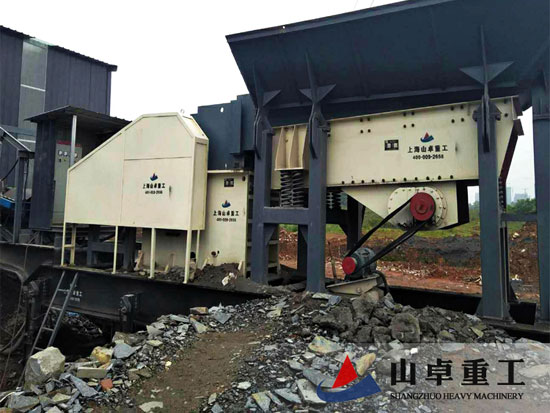 把混凝土破碎成建筑石料用哪种设备比较好？