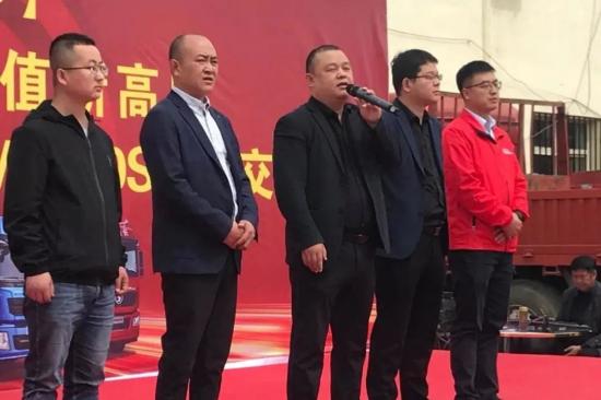 陕汽重卡｜批量交付赢市场