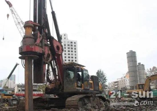 旋挖钻机在特殊地层钻孔施工常遇到的技术问题及解决方法！