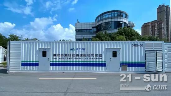 三一起重机助力，“猎鹰号”方舱实验室的建设时间仅“一夜之间”