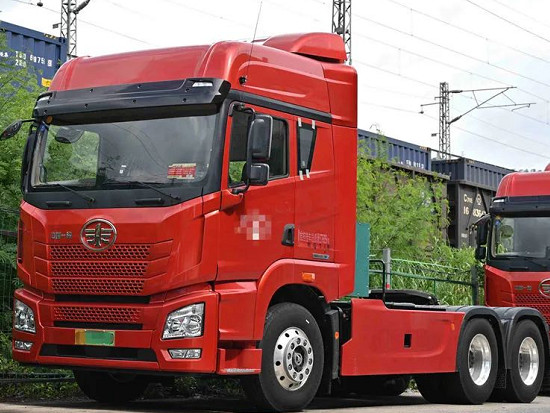 解放JH6蓝途纯电动牵引车，性能表现如何？