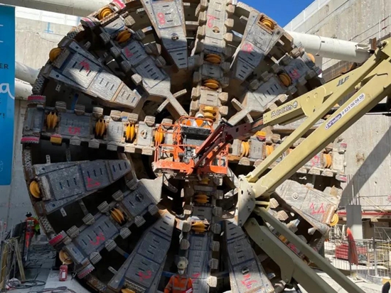 【大干100天】中铁装备“孪生”盾构在法国巴黎双双掘进破千！