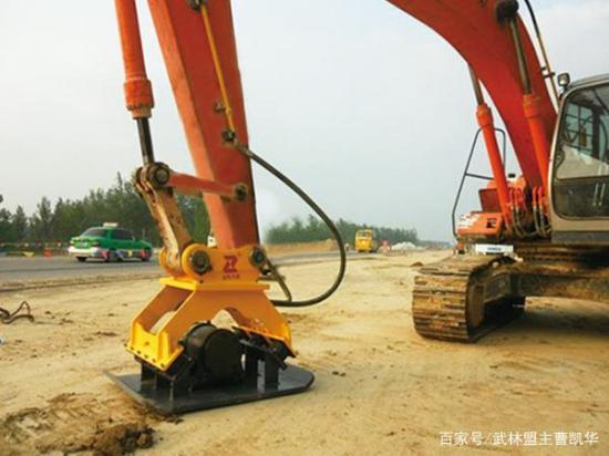 <em>振动平板夯</em>特点有哪些