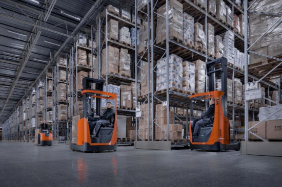 进行叉车保养作业时，一定要做好的四个方面