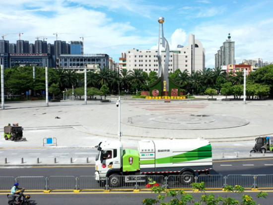 盈峰环境新能源环卫车可减排4.5万吨污染物