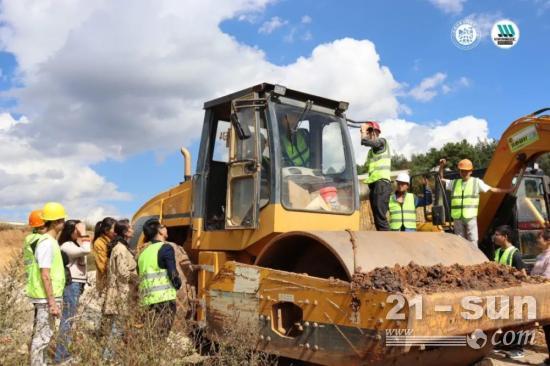 液压挖掘机出现“溜缸”该怎么处理？