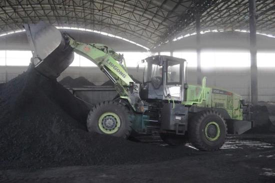 越开越爱丨洗煤厂里的柳工电动装载机