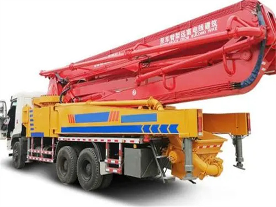 混凝土泵车日常保养