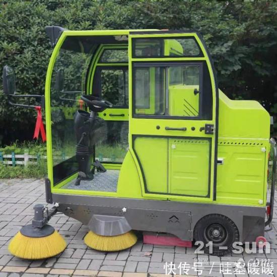 道路吸尘清扫车中的过滤器需要定时清理！