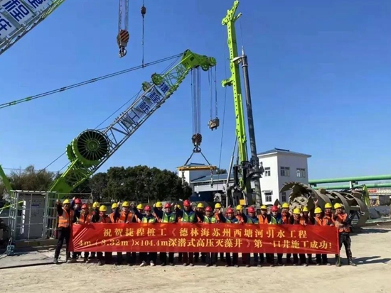 持續創新升級！ZCC1600HD助力蘇州深潛式高壓滅藻井項目吊裝