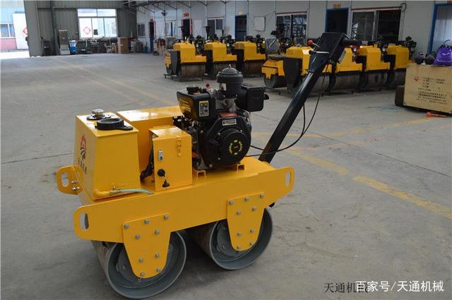 如何检修手扶压路机事半功倍