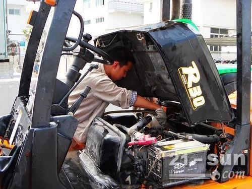 叉车维修故障排除及维修方法