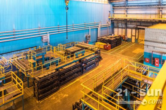 为什么冶金铸造行业更倾向于中原亚起的冶金起重机？