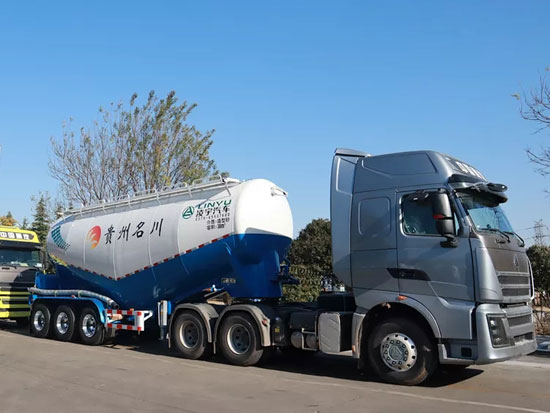 这个冬天玩转“色彩穿搭”，凌宇多彩粉罐向黔出发