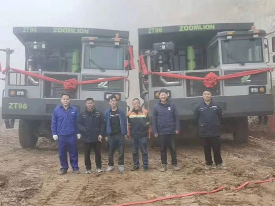 恭喜西南客戶喜提中聯(lián)重科ZT96礦卡