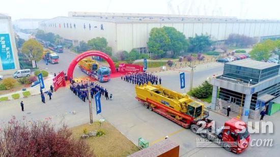 国内大佬一次拿下35台1000履带吊！土壕实力没法低调...