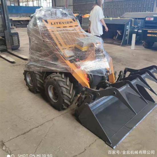 滑移装载机多功能扫雪机等多种属具