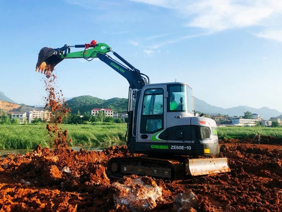 匠心智造再获肯定 中联重科挖掘机获评“陕西工业精品”