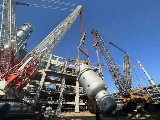 中联重科ZCC3200NP助力盛虹炼化吊装项目吊装工作圆满收官
