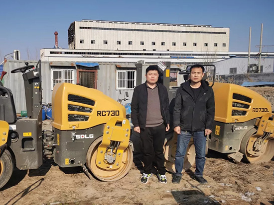 山东临工3吨压路机产品成功交付