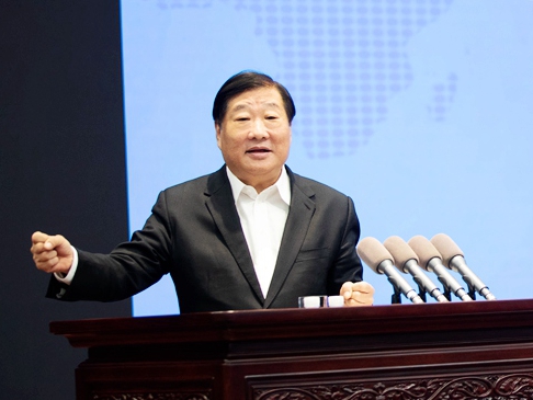 山东省杰出企业家谭旭光，他改变的是全球行业版图！