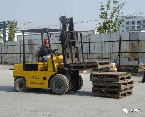 2022年叉车证如何报考有什么要求