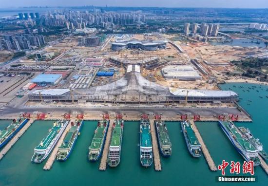 项目建设火热 海南自贸港“挖掘机很忙”
