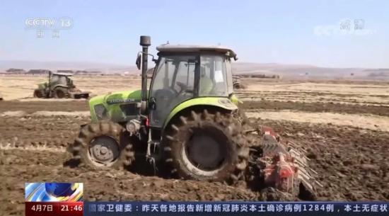 中联重科拖拉机助力吉林春耕备耕生产