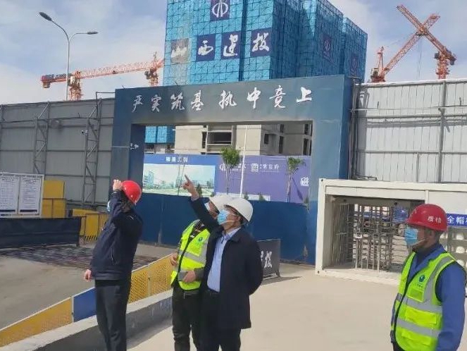 晋塔公司领导“五一”期间开展重点项目带班检查并慰问一线员工