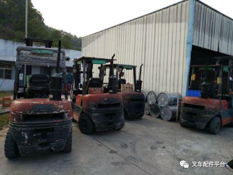 叉车发动机冒黑烟，这七大原因你都知道吗？