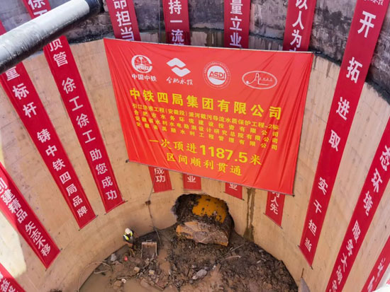谁说污泥满身的不算英雄！