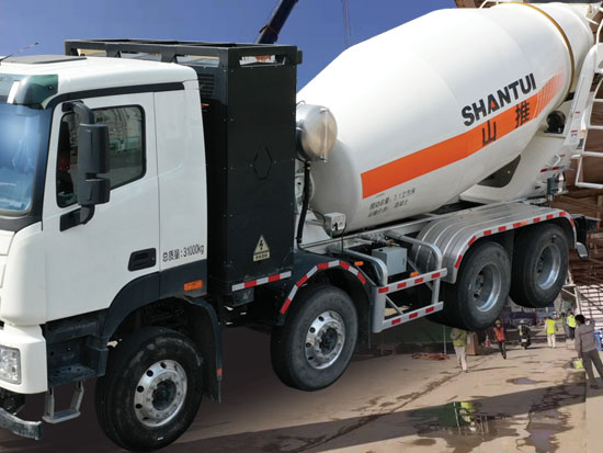 山推建友电动搅拌车护航高考