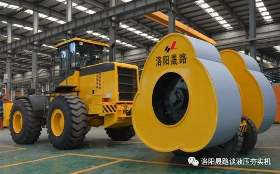 冲击式压路机牵引车注意事项？冲击式压路机是什么？