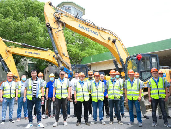重磅！柳工挖掘机助力常州国际机场扩建工程