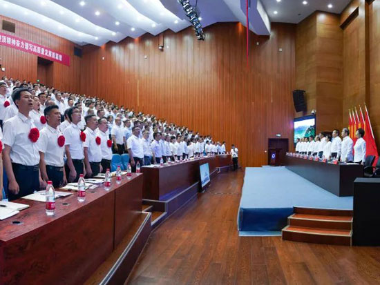 【建党101周年】登顶引领强信念，再造千亿徐工梦！