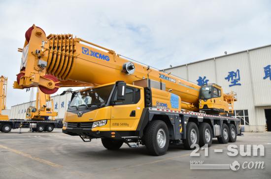 徐工XCA130L8C，如何让八节主臂又长又轻又硬？