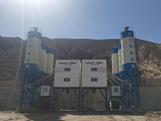 山推建友产品应用于青海省大河家（甘青界）至清水段公路项目建设