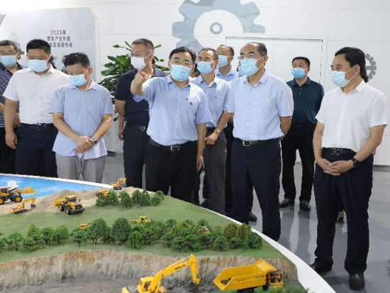 临沂市副市长毕黎明率队到公司观摩