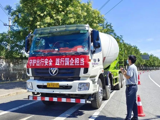 智慧升級(jí)，首批安裝“自動(dòng)制動(dòng)系統(tǒng)”的福田雷薩攪拌車成功投入使用