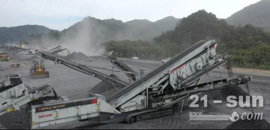 “钱”途无量！南方路机移动破，建筑垃圾处理“神器”