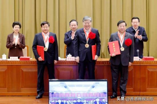 企业家要有这四种精神！行业“至暗时刻”，谭旭光发出新强音