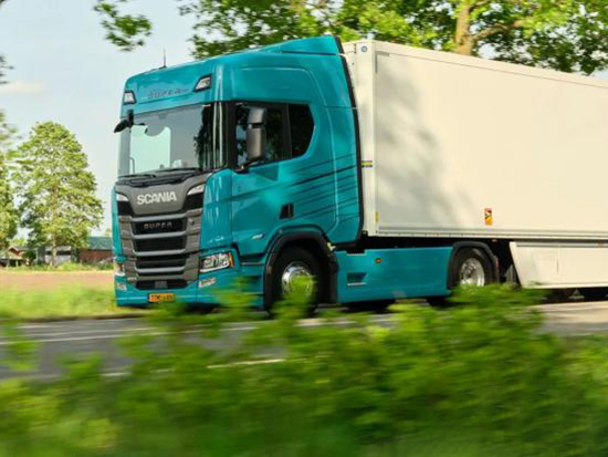 新动力链油耗超低，也许能国产，斯堪尼亚460 R Super超详细实拍解析