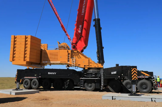 直击SAC24000T、SCL10000施工观摩现场