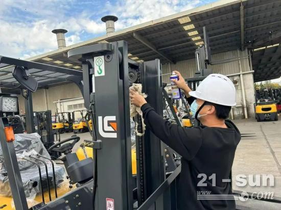 柳工叉车：抗疫情保发运，我们在行动