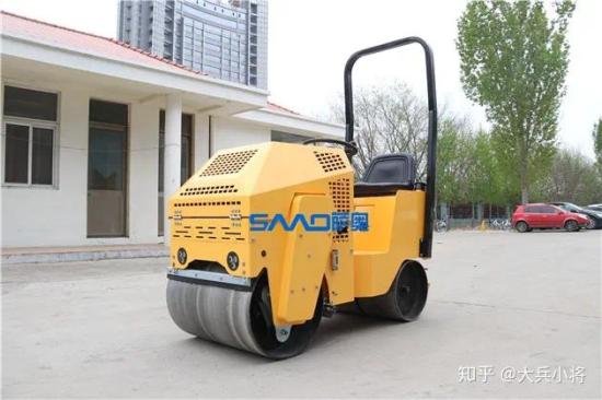 小型压路机安全操作注意事项，一定要牢记！