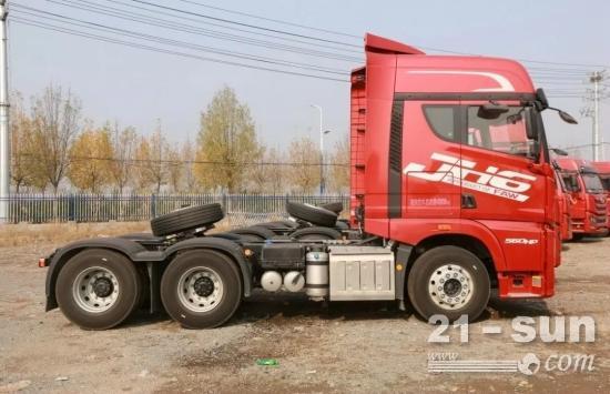 被卡友誉为“<em>公路运输</em>赚钱神器”！解放JH6领航版凭何出圈？