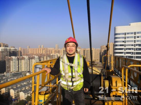 周曙光：塔吊上的追梦者，高空中的“手艺人”